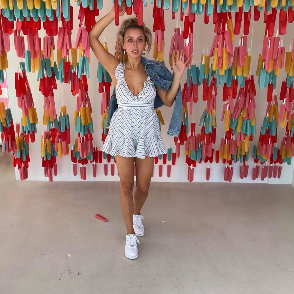 Meet your Posher, Alexis